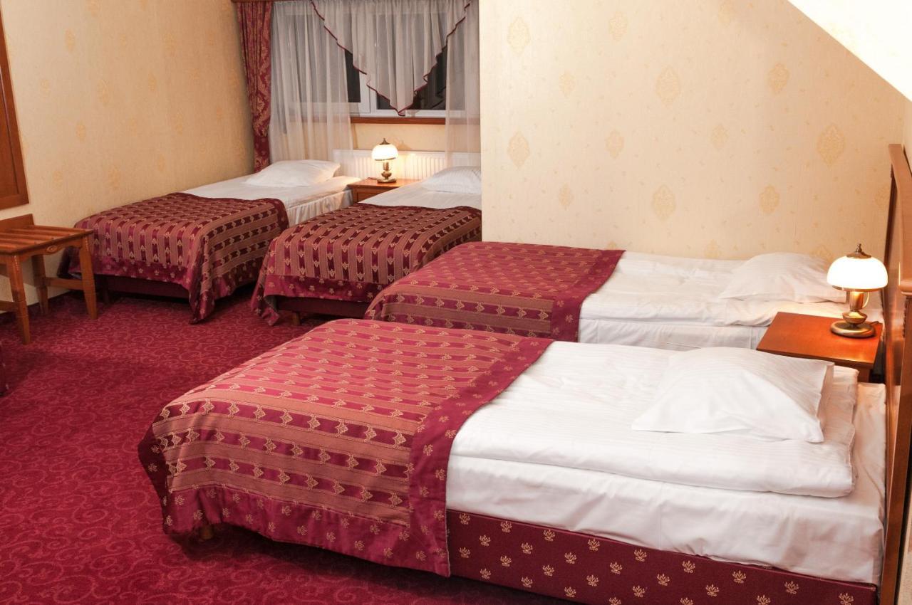 Hotel Korona サンドミエシュ エクステリア 写真