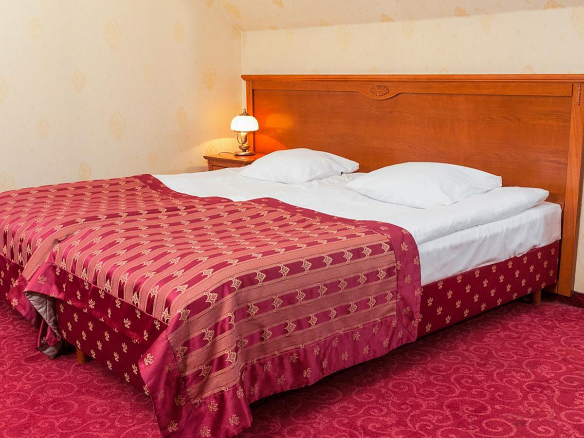 Hotel Korona サンドミエシュ エクステリア 写真